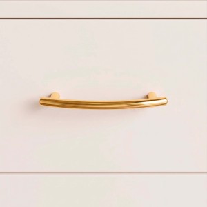 Puxador para Móveis Curvado Dourado 96mm
