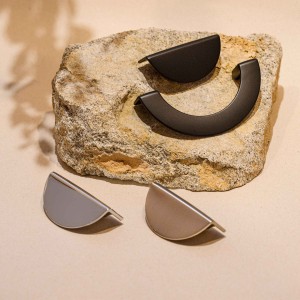 Puxador Concha Bronze PVD 32mm